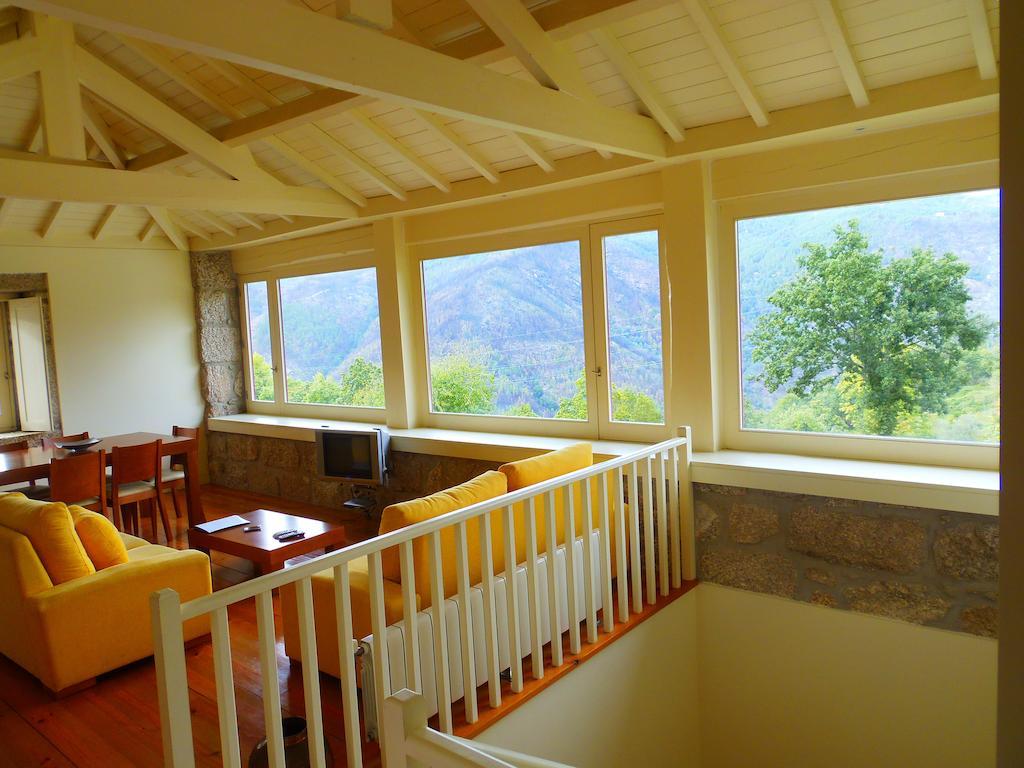 منزل الضيف فييرا دو مينهو  في Aldeia Turistica De Louredo المظهر الخارجي الصورة